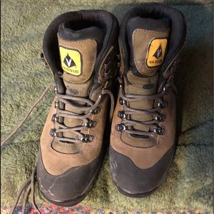 Vasque Hiking Boots